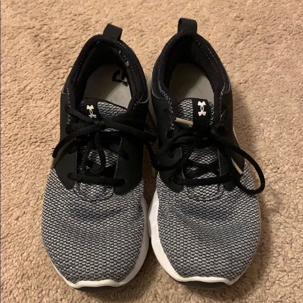 Under armor shoes